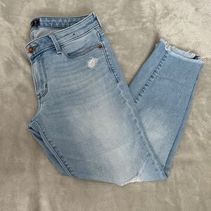 Abercrombie & Fitch Ankle Ripped Low Rise Light Jean